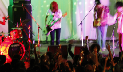 観客代行,代行,代理出席,代行出席,代わり,観客,ファン,ライブ,アイドル,コンサート,イベント,人数,少ない,来場者,チケットノルマ,サクラ,さくら,ミュージカル,後援会,チケット